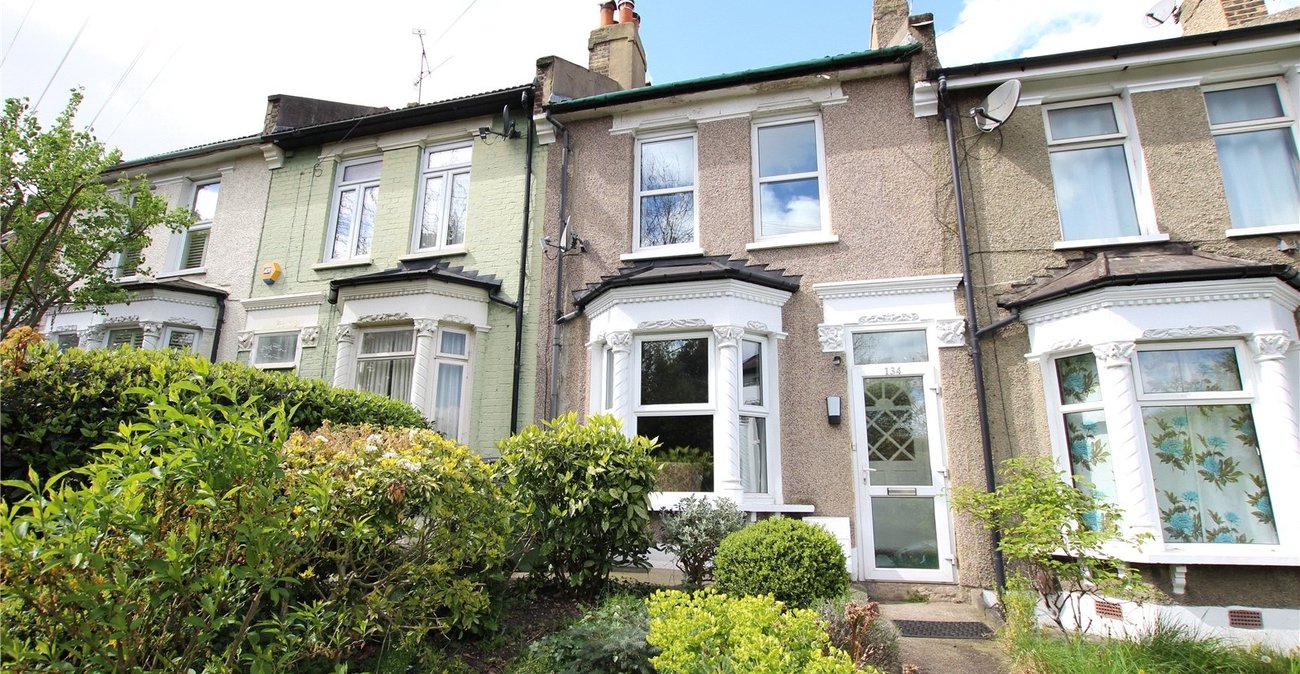 House for sale in Lakedale Road, Plumstead, SE18 Robinson Jackson